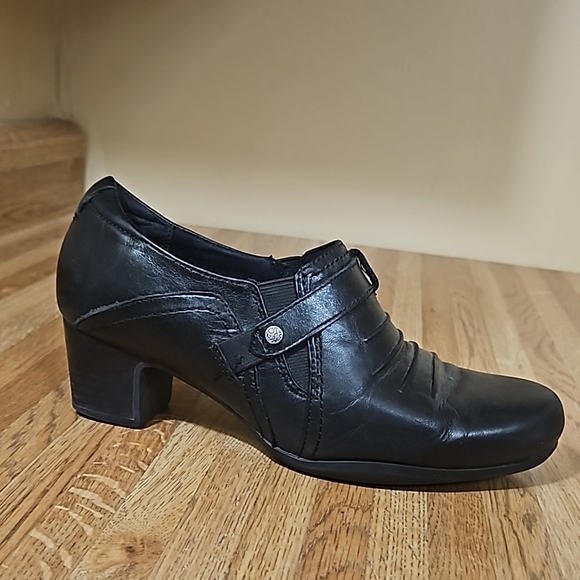 Clark's Artisan Short Slip On Booties Shoes 7.5W - Picture 6 of 16